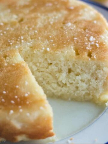 6 inch single layer lemon coffee cake cut.