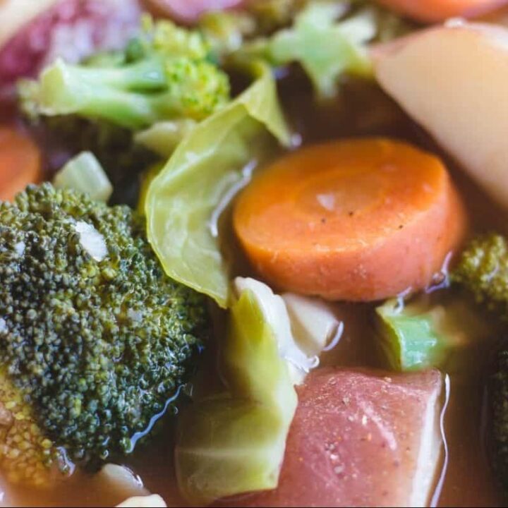 close up of bowl of vegetable soup