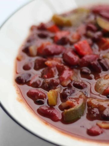 bowl of veggie chili.
