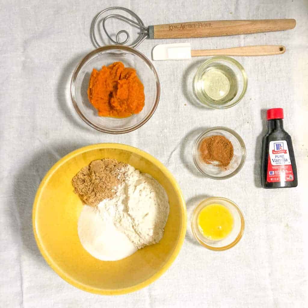 flour, sugar, pumpkin spice, pumkin puree, oil, egg and vanilla to make muffin.s