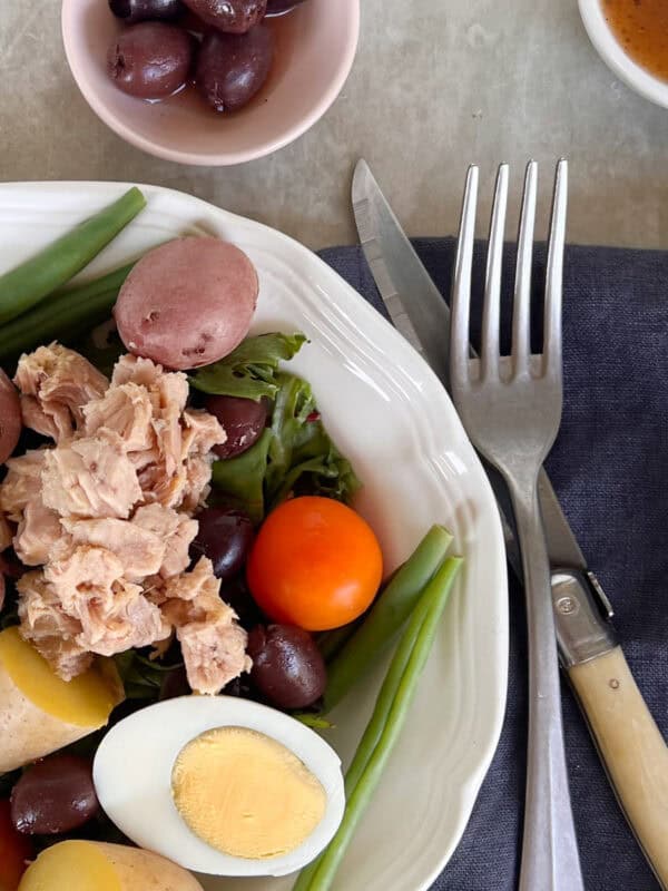 Easy Niçoise Salad for One Person
