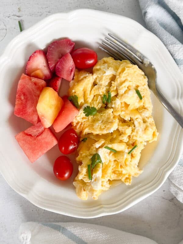 Creamy Scrambled Eggs with Cream Cheese
